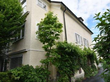 PARSCH Saniertes Apartmenthaus mit 3 Wohnungen in bester Lage