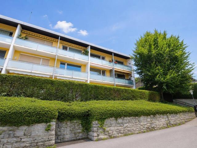 PARSCH | Ruhige Großgarconniere mit Balkon und Grünblick