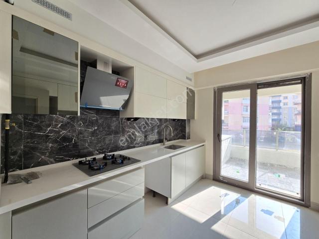 Parsana Mahallesinde Stadyuma Oldukça Yakın Kilerli 3+1 Cephesi Açık Satılık Sıfır Daireler