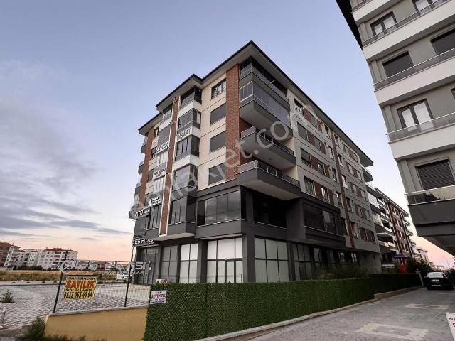 Parsana Mh Abdülhamithan Caddesi Yakınında Lüks 3+1 Daire