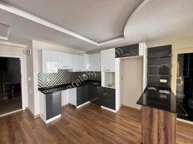 Parsel' Den Çiftlikköyde Havuzlu Sitede Kiralık 2+1 Daire