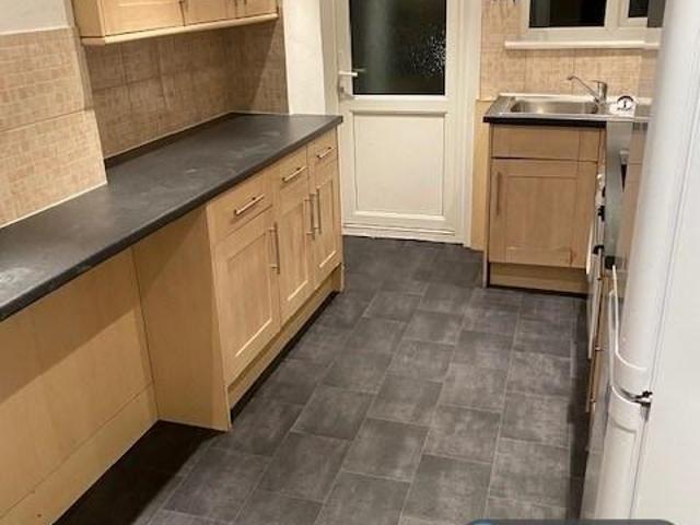 Parson St, London, NW4 3 bed flat to rent £2,300 pcm £531 pw