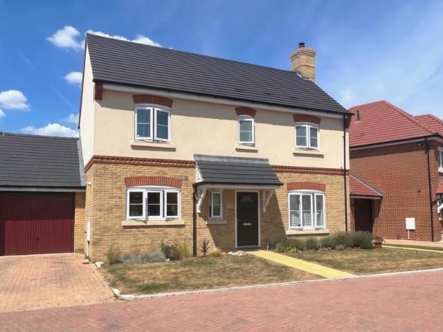 Parsonage Grove, Woking 3 bedrooms Property for lettings Seymours