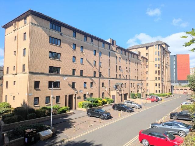 Parsonage Square, Merchant City, Glasgow G4, 2 bed flat to rent, £1,395 pcm | PrimeLocation