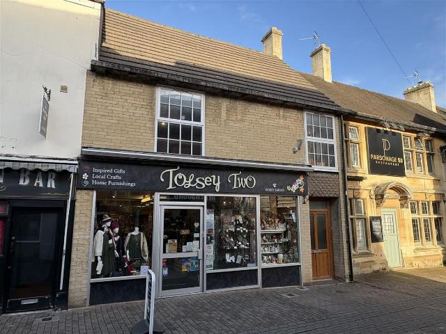 Parsonage Street, Dursley GL11, 2 bed flat to rent, £875 pcm | PrimeLocation