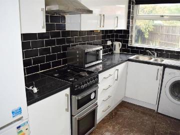 Parsonage Road, Withington, M20 4 bed semi detached house to rent £1,890 pcm £436 pw