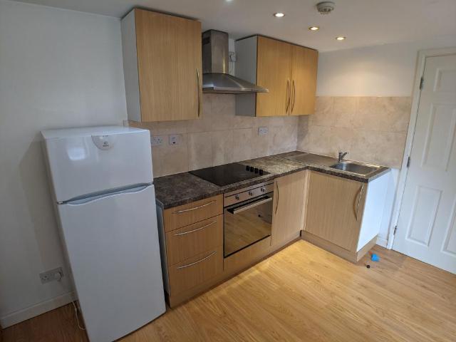 Parsonage Road, Manchester M20 1 bed flat to rent £941 pcm £217 pw