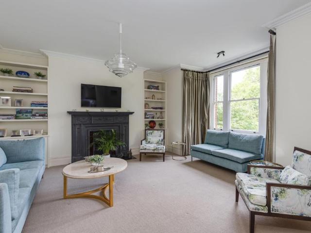Parsons House, 124 Hall Place, London, W2 1LY, United Kingdom | 3 bed apartment for rent #140397046 | Rentberry