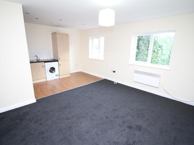 Parsons Way, Manchester M9, 2 bed flat to rent, £950 pcm | PrimeLocation