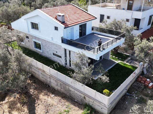 Parstan Gürede Deniz Manzaralı Tam Bağımsız Lüks 4+1 Villa