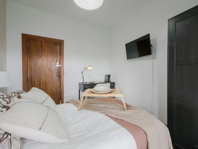 Paseo de la Castellana, Madrid, Community of Madrid 28046