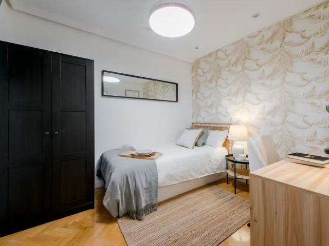 Paseo de la Castellana, Madrid, Community of Madrid 28046