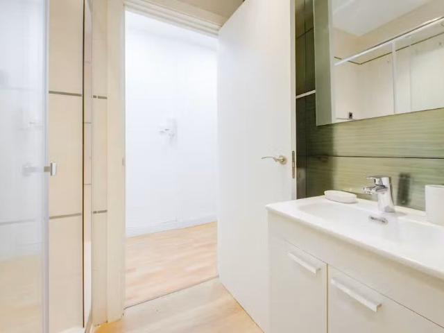 Paseo de la Castellana, Madrid, Community of Madrid 28046
