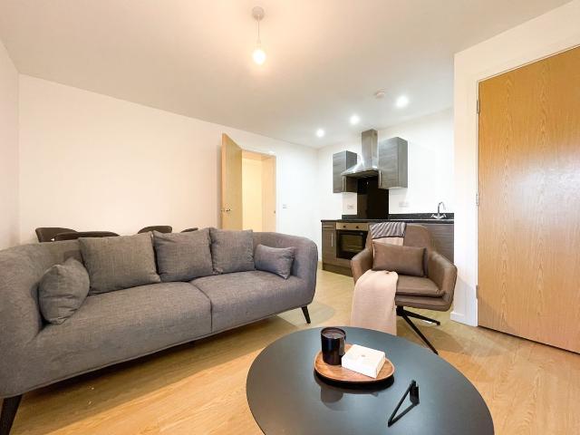 Pasha, 30 Wellington Road North SK4, 1 bed flat to rent, £1,030 pcm | PrimeLocation