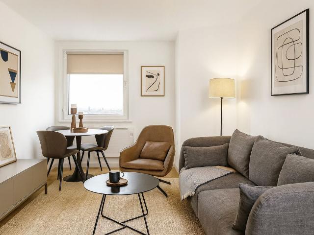 Pasha, Wellington Road North SK4, 1 bed flat to rent, £1,115 pcm | PrimeLocation