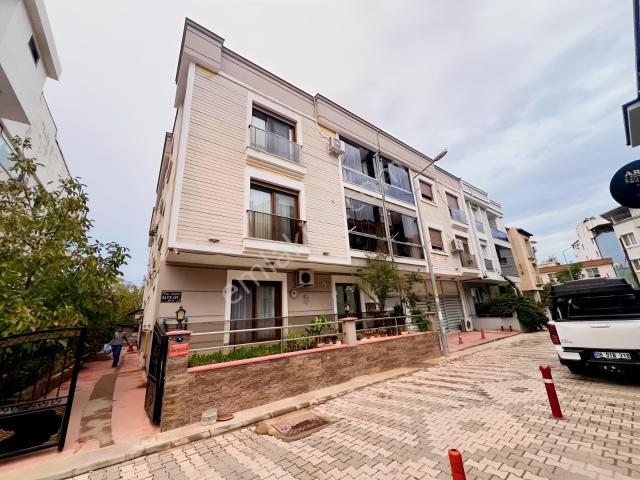 Pasifikten Menderes Kemalpaşa Cadde Yakını 150 M² Net 3+1 Daire