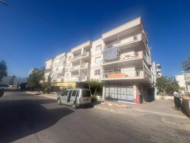 Pasifikten Bornova Egemenlikte 135 M² 3+1 Çift Cephe Geniş Daire