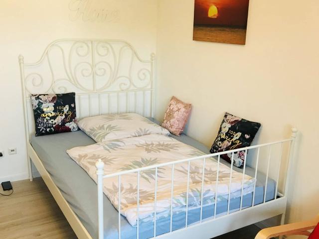 Passau Beautiful 1 room apartment fully furnished with balcony, Passau Amsterdam Apartments for Rent