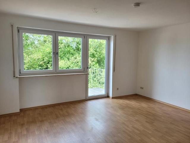 Passau Haidenhof ruhig gelegene 2 Zimmer Wohnung mit EBK und Carport Stellplatz