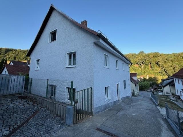Passau Hals: kleine 2 Zimmer Wohnung mit separater Küche und Duschbad