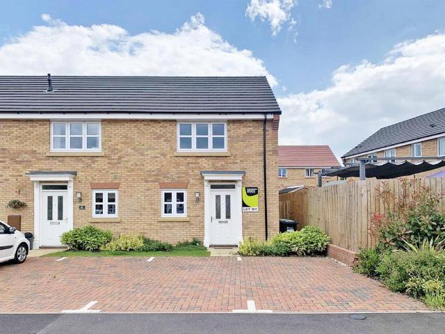 Passey Close, Sovereign Park, Shrewsbury 2 bed end of terrace house to rent £950 pcm £219 pw