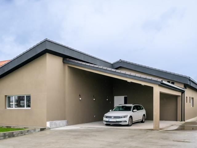 Passivhaus certificada de 2022, Ferrolterra, Galicia Spain 241m² Vilacornelle