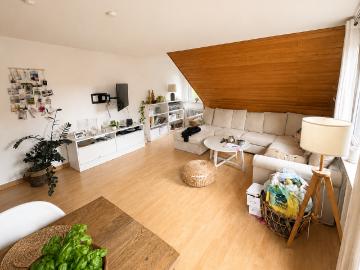 Passt! Schöne, großzügige 3 Zi. Wohnung in bevorzugter Lage in Luginsland max. 2 Pers. !