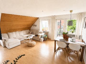 Passt! Schöne, großzügige 3 Zi. Wohnung in bevorzugter Lage in Luginsland max. 2 Pers. !