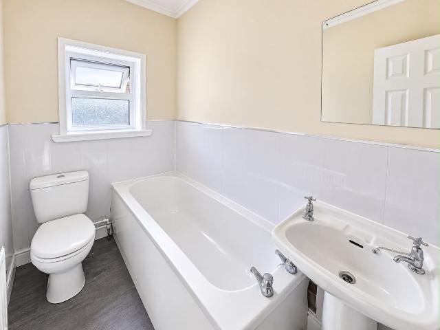 Pattie Street, Keighley BD20, 2 bed property to rent, £700 pcm | PrimeLocation