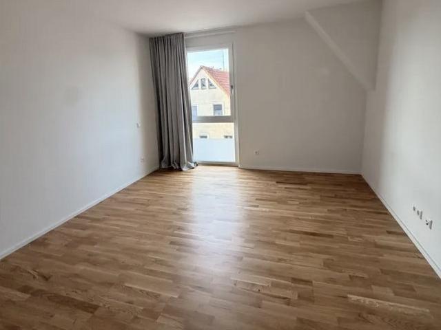 Patch US Military Spacious 3 Room Apartment 80 m²