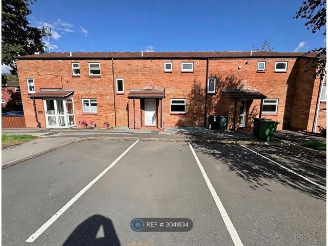 Patch Lane, Redditch B98, 3 bed terraced house to rent, £1,250 pcm | PrimeLocation