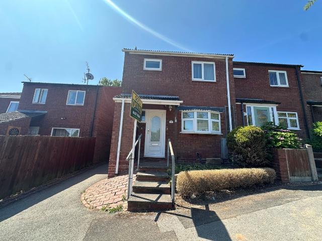 Patch Lane, Redditch B98, 3 bed property to rent, £1,300 pcm | PrimeLocation