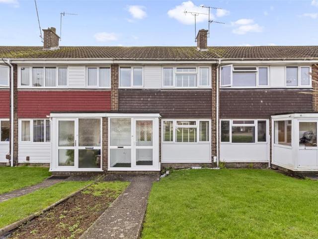 Patching Close, Worthing BN12 3 bed terraced house to rent £1,550 pcm £358 pw