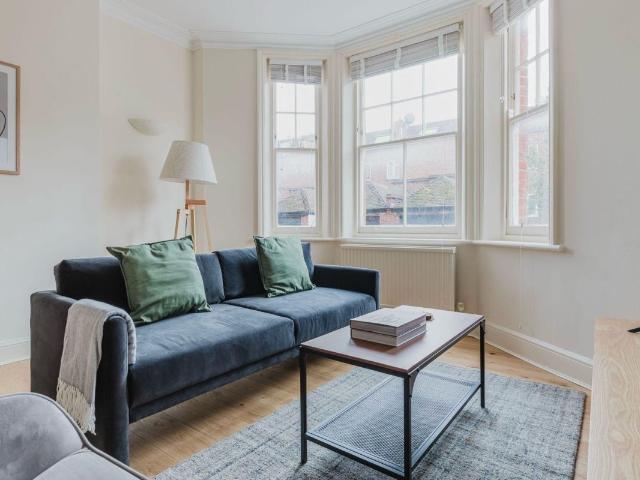 Pater Street, London W8, 2 bed flat to rent, £3,200 pcm | PrimeLocation