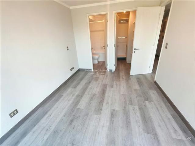 Patio Privado, seminuevo, Exclusivo sector de La Florida | 1 dormitorios por 4100.00 en La Florida