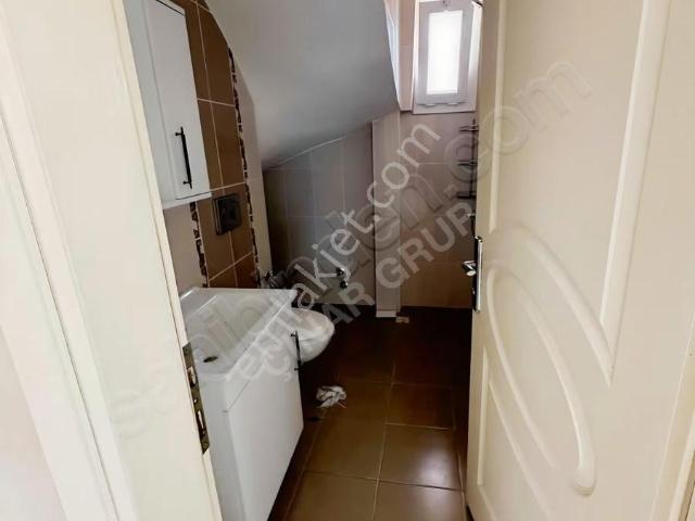Patlangıç Mahallesi Merkezi Lokasyonda Kiralık Çatı Dublex Daire