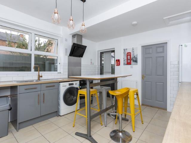Paton Street, Leicester LE3, 3 bed shared accommodation to rent, £1,430 pcm | PrimeLocation