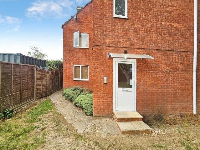 Patricia Close, Slough, Berkshire SL1, 1 bed flat to rent, £1,150 pcm | PrimeLocation