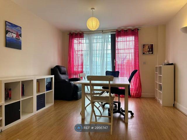Patrick Court, London SE1, 2 bed flat to rent, £2,650 pcm | PrimeLocation