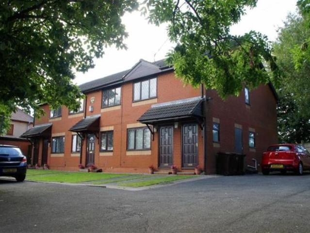 Patrick House, Cannock, WS11 2 bed apartment to rent £870 pcm £201 pw