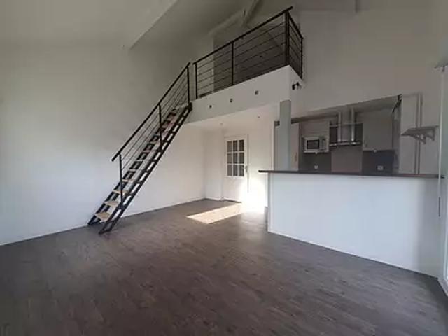 Pau 64000 Location appartement 3 pièces t3 au dernier étage