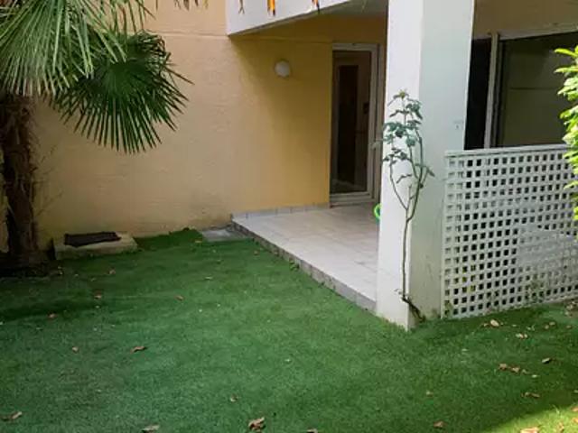 Pau 64000 Location appartement 1 pièce t1 terrasse cave