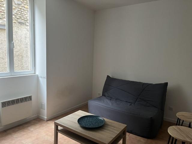PAU CENTRE STUDIO MEUBLE