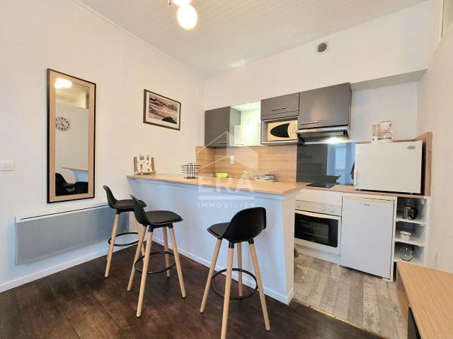 PAU CENTRE T2 moderne meublé de 35 m² avec balcon