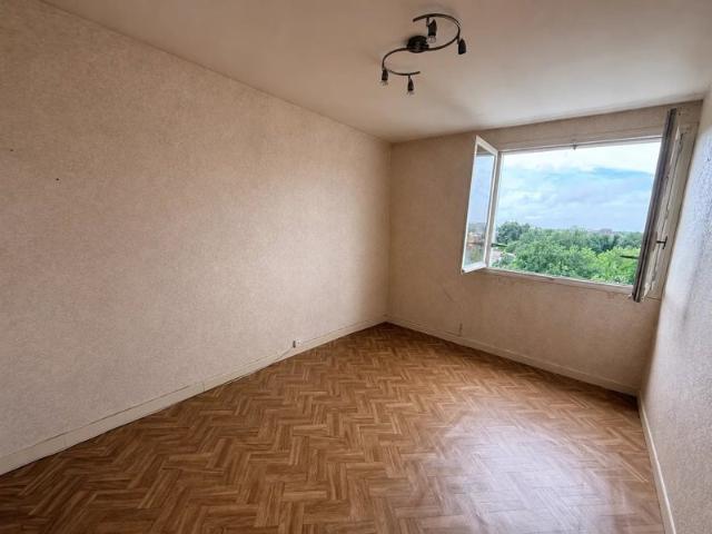 PAU Appartement T4 avec garage et cave