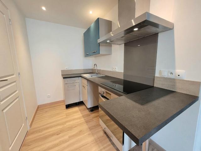PAU: LOCATION MEUBLEE T2 rénové de 36m²