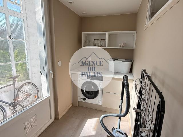 PAU PROCHE CENTRE Maison meublée entièrement refaite avec jardin