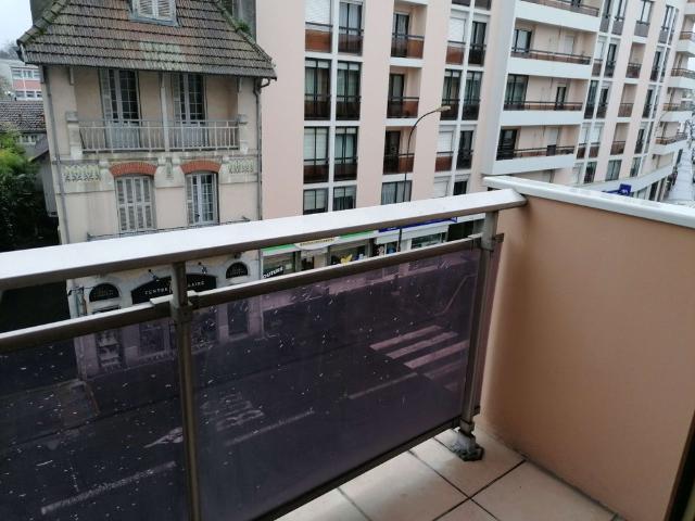 PAU QUARTIER NOTRE DAME T3 LUMINEUX