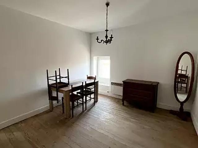 Pauillac 33250 Location appartement 3 pièces t3 au dernier étage