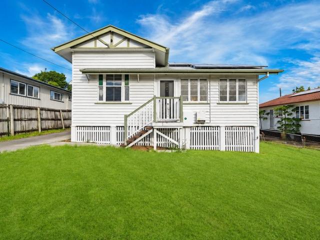Paul Penklis Presents: Charming Queenslander with Shed, Solar & Side Access